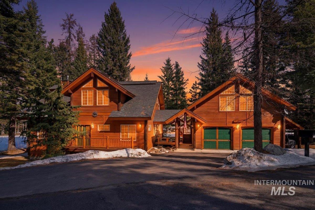 1085 Chip Shot Dr, McCall, Idaho 83638, 3 Bedrooms, 3 Bathrooms, Residential For Sale, Price $1,390,000, 98979579