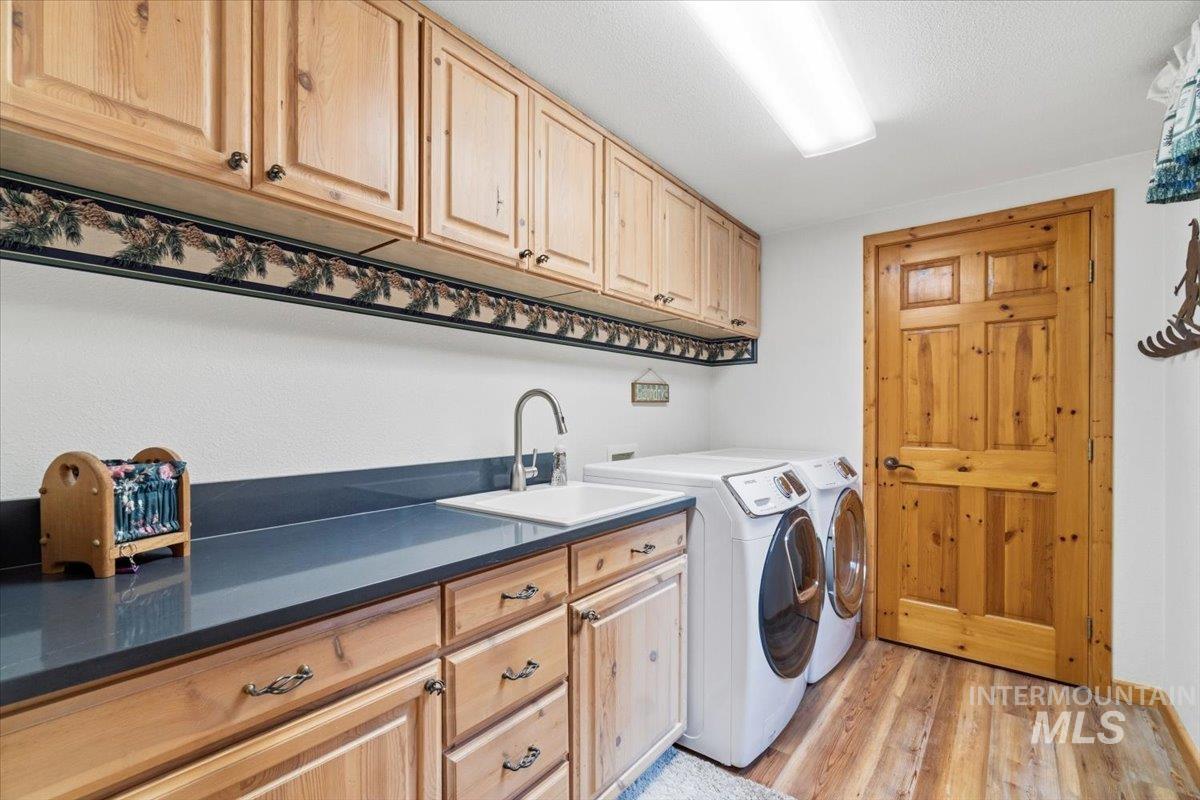 1085 Chip Shot Dr, McCall, Idaho 83638, 3 Bedrooms, 3 Bathrooms, Residential For Sale, Price $1,390,000, 98979579