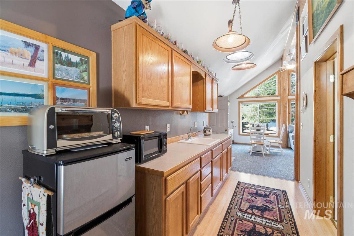 1085 Chip Shot Dr, McCall, Idaho 83638, 3 Bedrooms, 3 Bathrooms, Residential For Sale, Price $1,390,000, 98979579