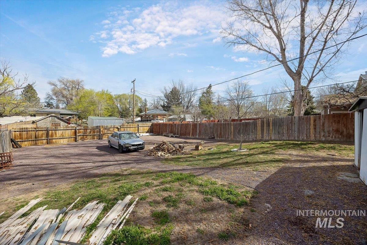 308 E Avenue E, Jerome, Idaho 83338-3131, 3 Bedrooms, 1 Bathroom, Residential For Sale, Price $175,000,MLS 98979581
