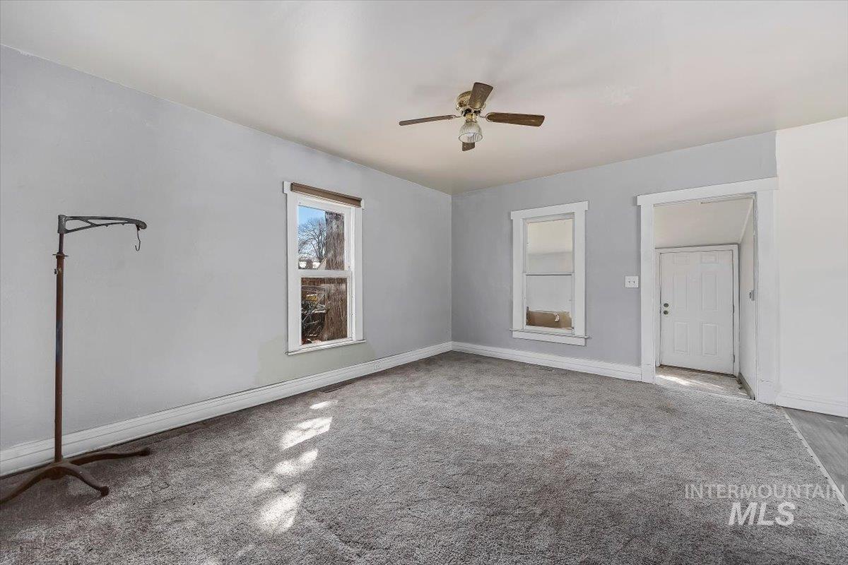 308 E Avenue E, Jerome, Idaho 83338-3131, 3 Bedrooms, 1 Bathroom, Residential For Sale, Price $175,000,MLS 98979581