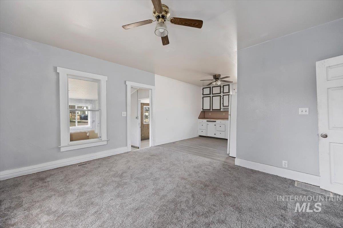 308 E Avenue E, Jerome, Idaho 83338-3131, 3 Bedrooms, 1 Bathroom, Residential For Sale, Price $175,000,MLS 98979581