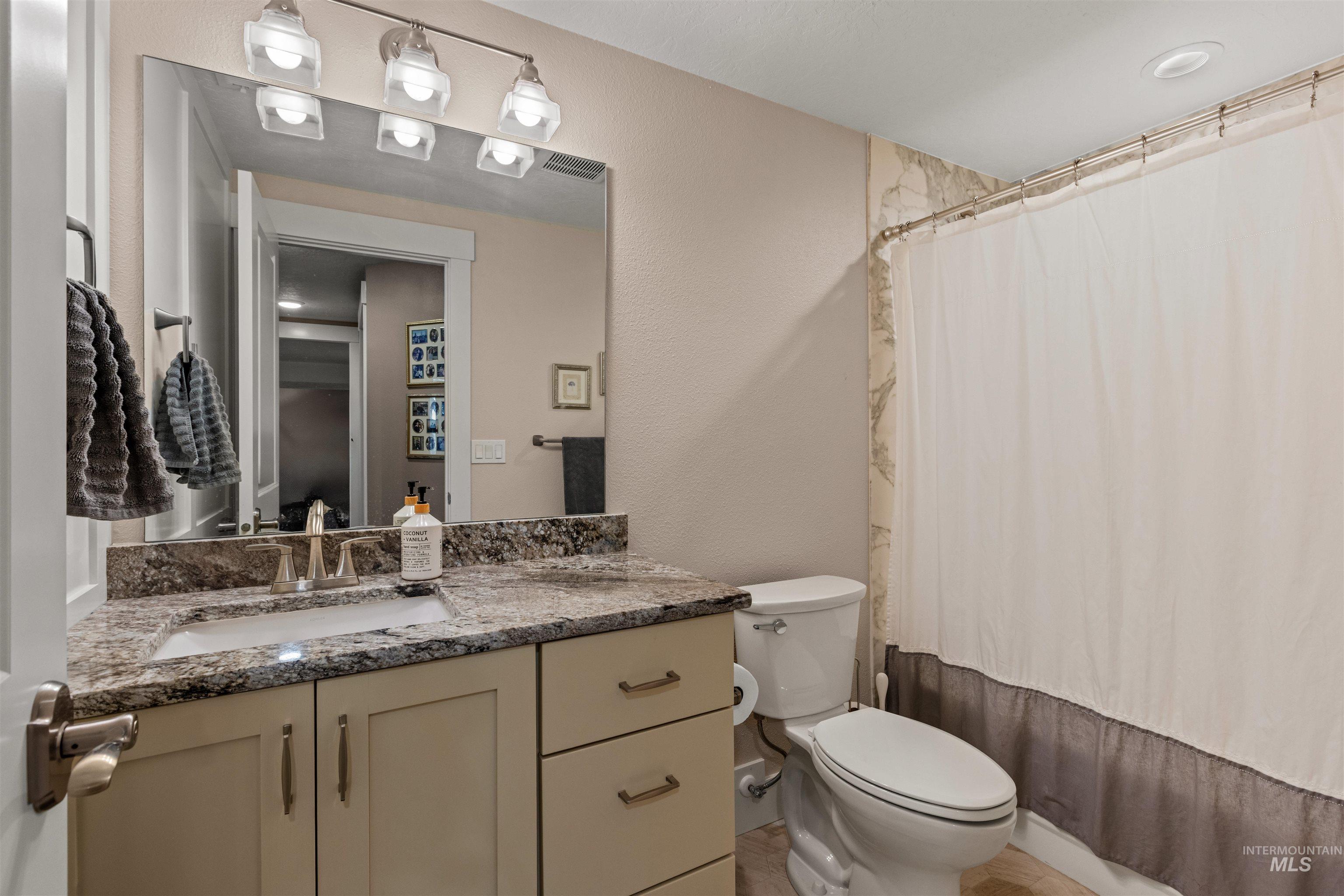 20796 Lowell Road, Caldwell, Idaho 83607, 4 Bedrooms, 3 Bathrooms, Residential For Sale, Price $1,750,000,MLS 98979582