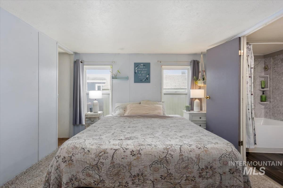 101 S Flagstone Ln, Eagle, Idaho 83616, 3 Bedrooms, 1.5 Bathrooms, Residential For Sale, Price $109,999,MLS 98979584