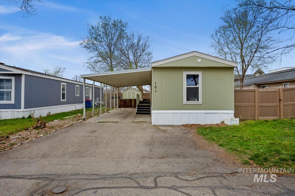 101 S Flagstone Ln, Eagle, Idaho 83616, 3 Bedrooms, 1.5 Bathrooms, Residential For Sale, Price $109,999,MLS 98979584