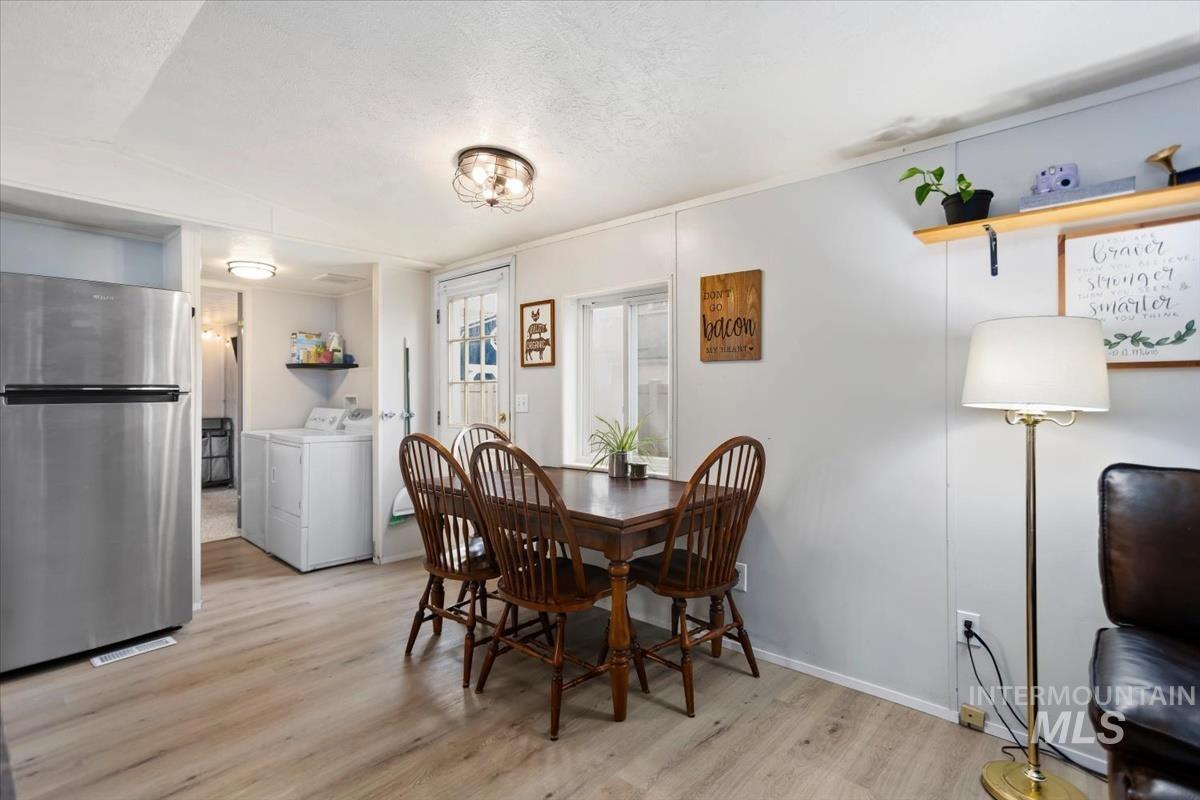 101 S Flagstone Ln, Eagle, Idaho 83616, 3 Bedrooms, 1.5 Bathrooms, Residential For Sale, Price $109,999,MLS 98979584