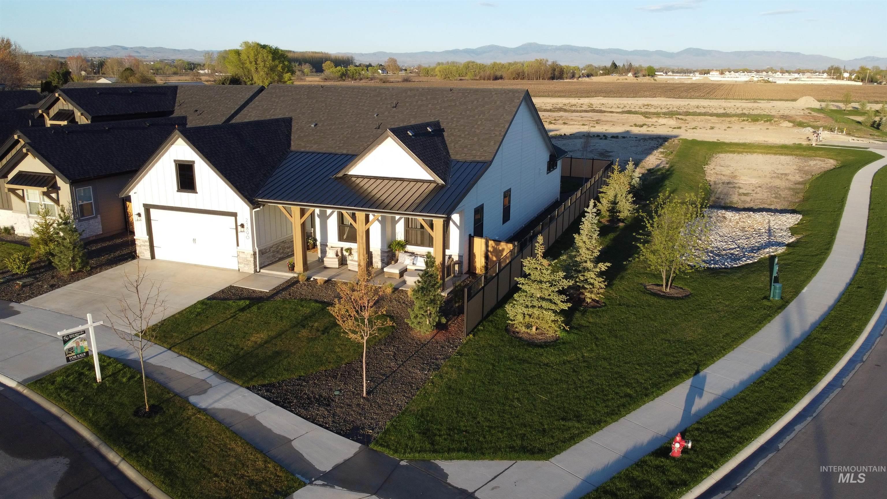 21890 Paint Ave, Star, Idaho 83669, 3 Bedrooms, 2 Bathrooms, Residential For Sale, Price $904,900,MLS 98979586
