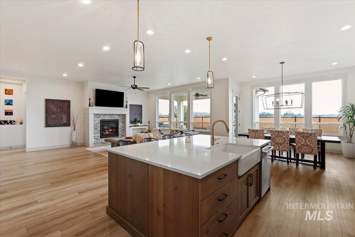 21890 Paint Ave, Star, Idaho 83669, 3 Bedrooms, 2 Bathrooms, Residential For Sale, Price $904,900,MLS 98979586