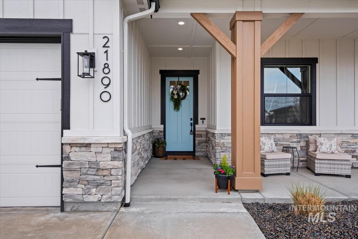 21890 Paint Ave, Star, Idaho 83669, 3 Bedrooms, 2 Bathrooms, Residential For Sale, Price $904,900,MLS 98979586