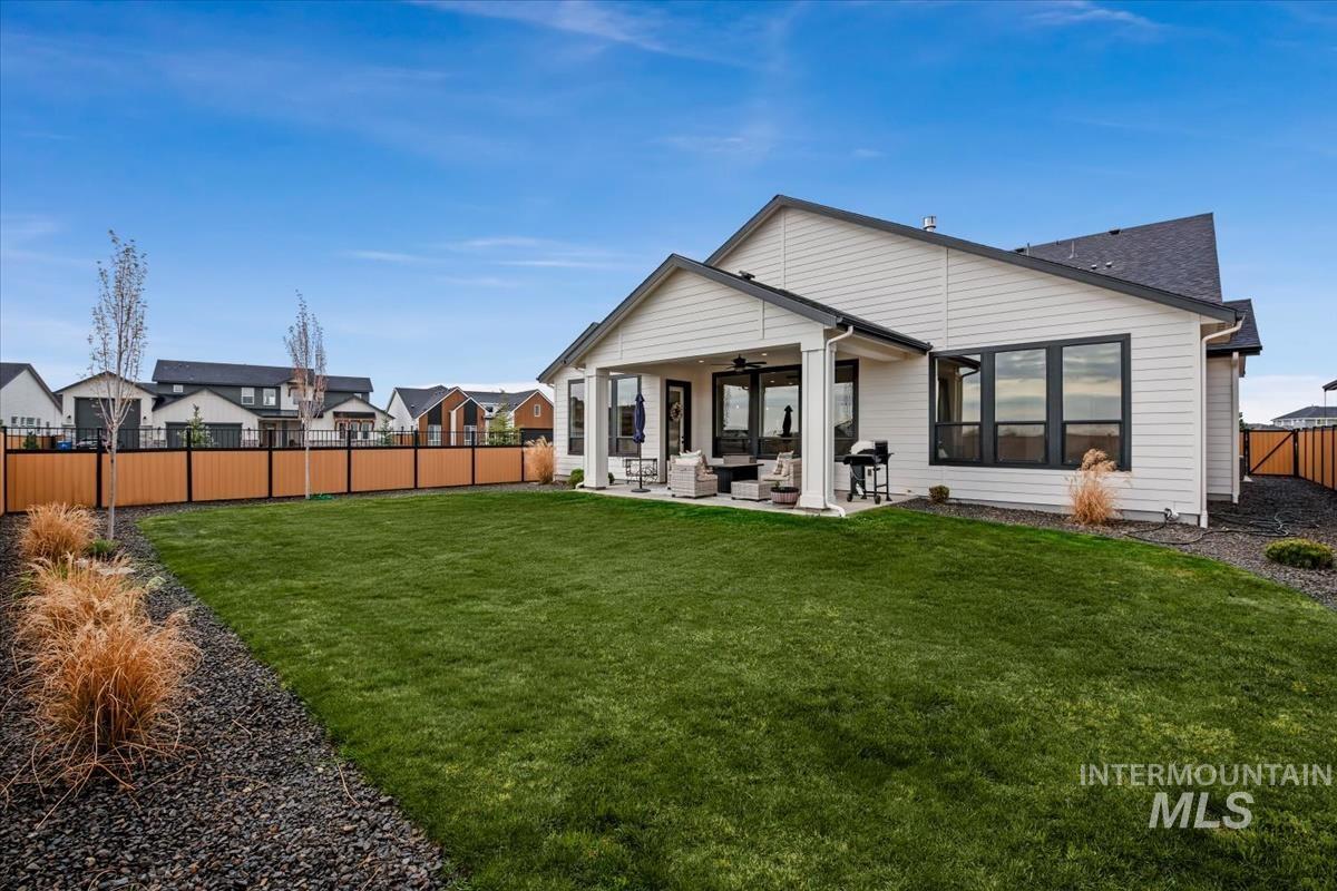 21890 Paint Ave, Star, Idaho 83669, 3 Bedrooms, 2 Bathrooms, Residential For Sale, Price $904,900,MLS 98979586