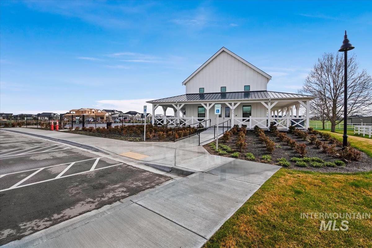 21890 Paint Ave, Star, Idaho 83669, 3 Bedrooms, 2 Bathrooms, Residential For Sale, Price $904,900,MLS 98979586