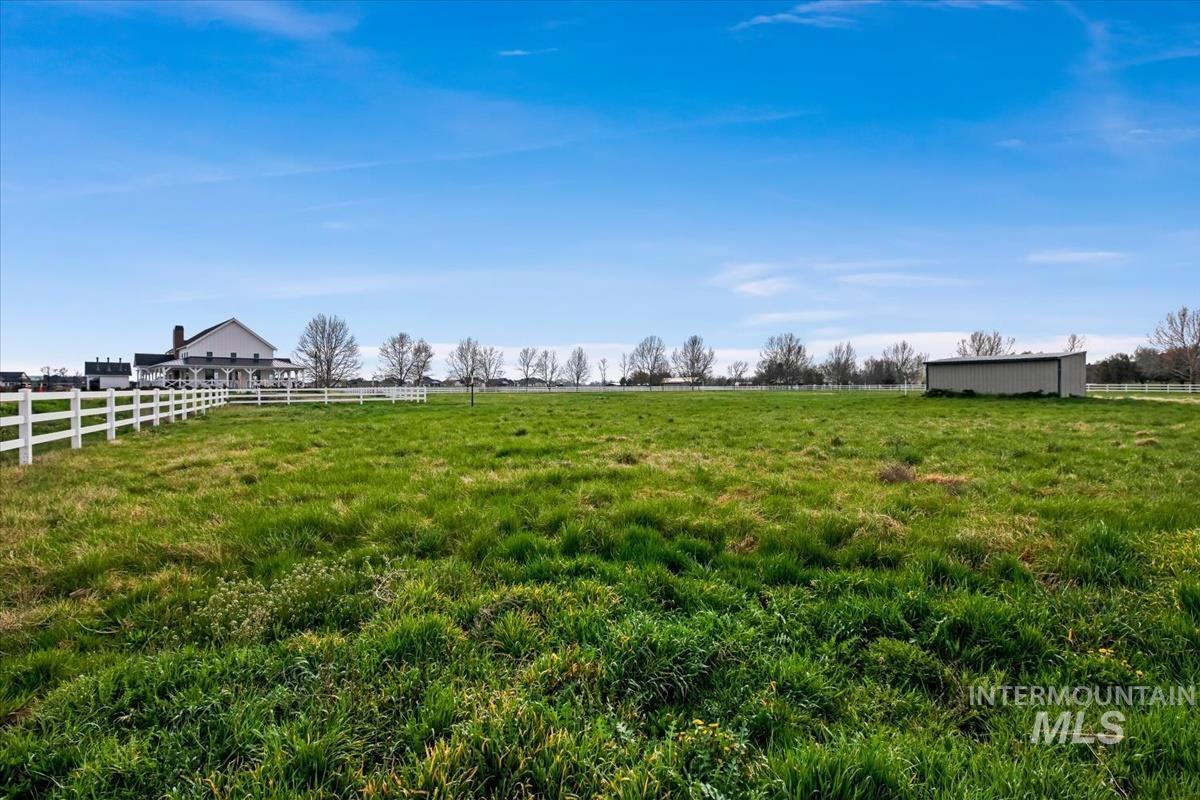 21890 Paint Ave, Star, Idaho 83669, 3 Bedrooms, 2 Bathrooms, Residential For Sale, Price $904,900,MLS 98979586