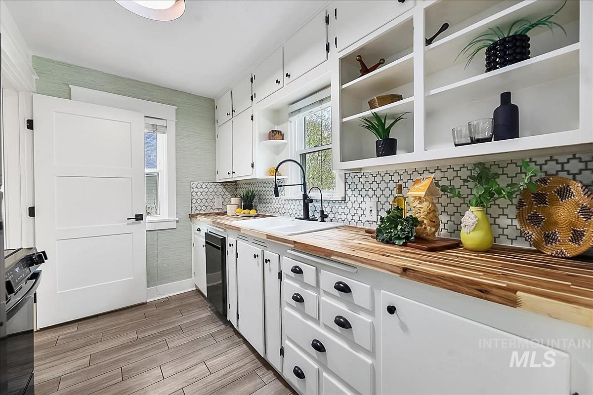 1809 N 18th Street, Boise, Idaho 83702, 3 Bedrooms, 2 Bathrooms, Residential For Sale, Price $869,900, 98979588