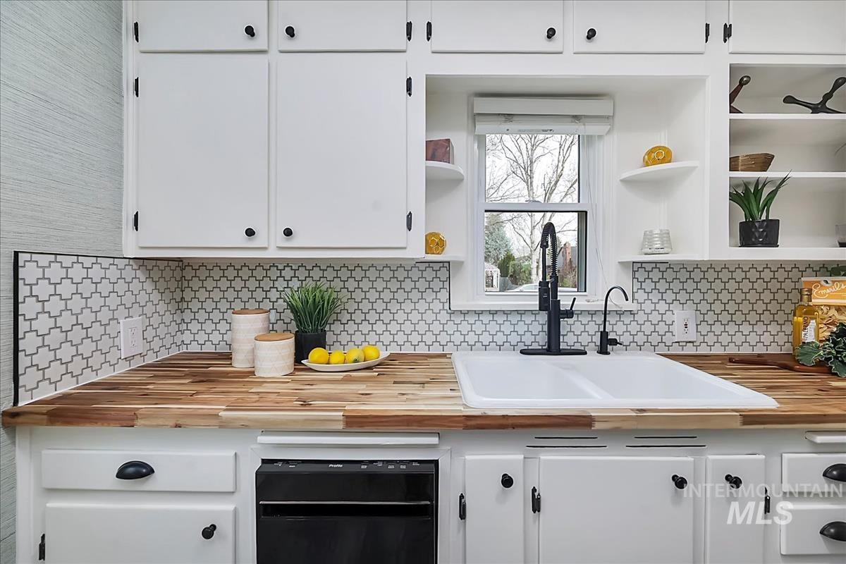 1809 N 18th Street, Boise, Idaho 83702, 3 Bedrooms, 2 Bathrooms, Residential For Sale, Price $869,900, 98979588