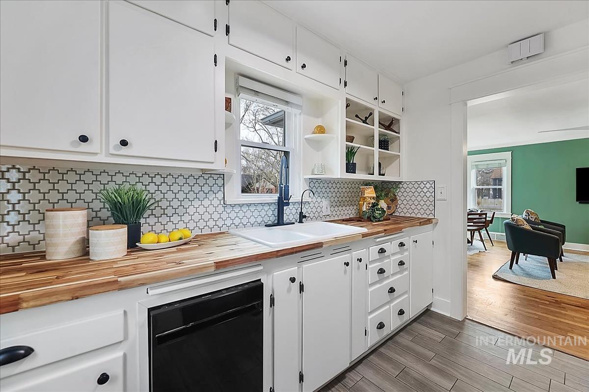 1809 N 18th Street, Boise, Idaho 83702, 3 Bedrooms, 2 Bathrooms, Residential For Sale, Price $869,900, 98979588