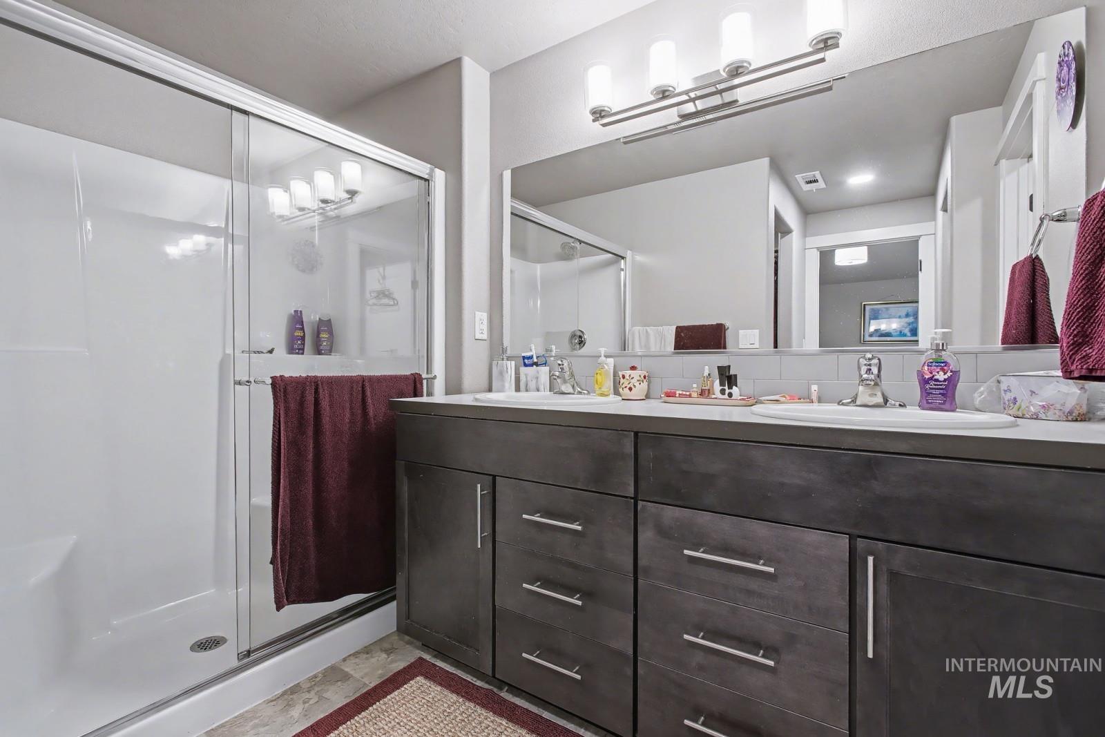 2435 Legacy Court, Clarkston, Washington 99403, 3 Bedrooms, 2 Bathrooms, Residential For Sale, Price $419,900, 98979589