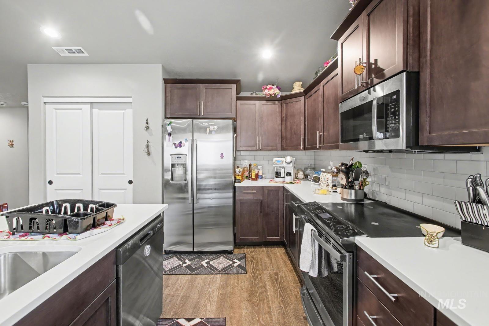 2435 Legacy Court, Clarkston, Washington 99403, 3 Bedrooms, 2 Bathrooms, Residential For Sale, Price $419,900, 98979589