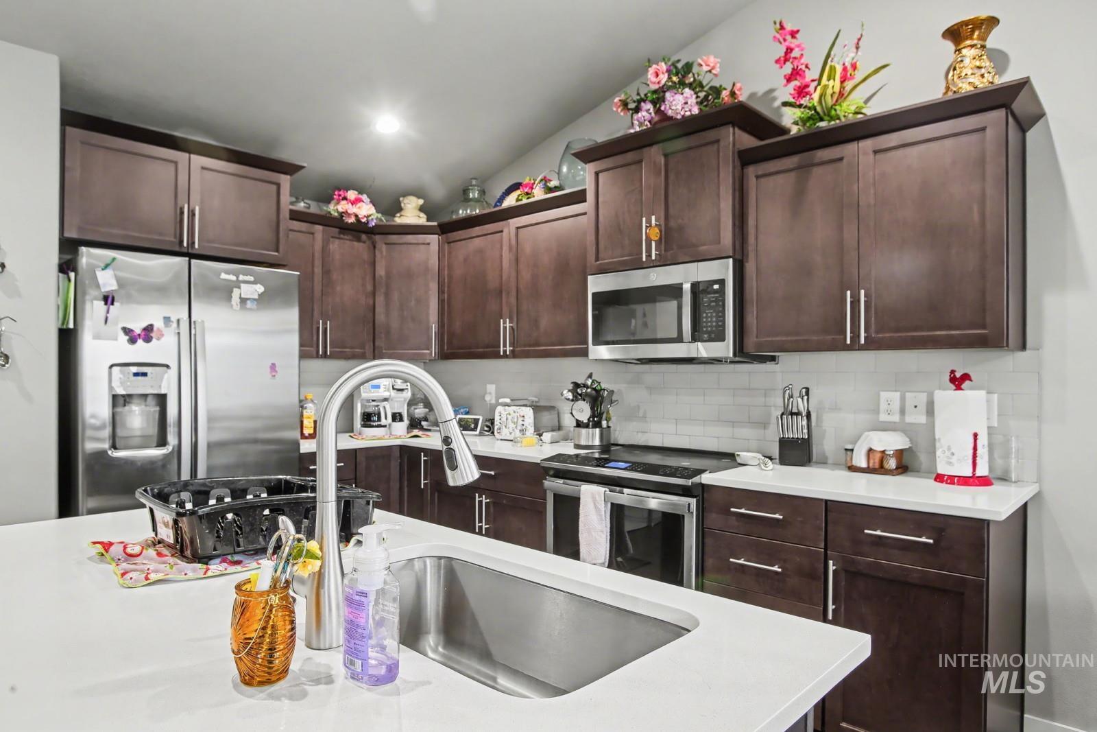 2435 Legacy Court, Clarkston, Washington 99403, 3 Bedrooms, 2 Bathrooms, Residential For Sale, Price $419,900, 98979589