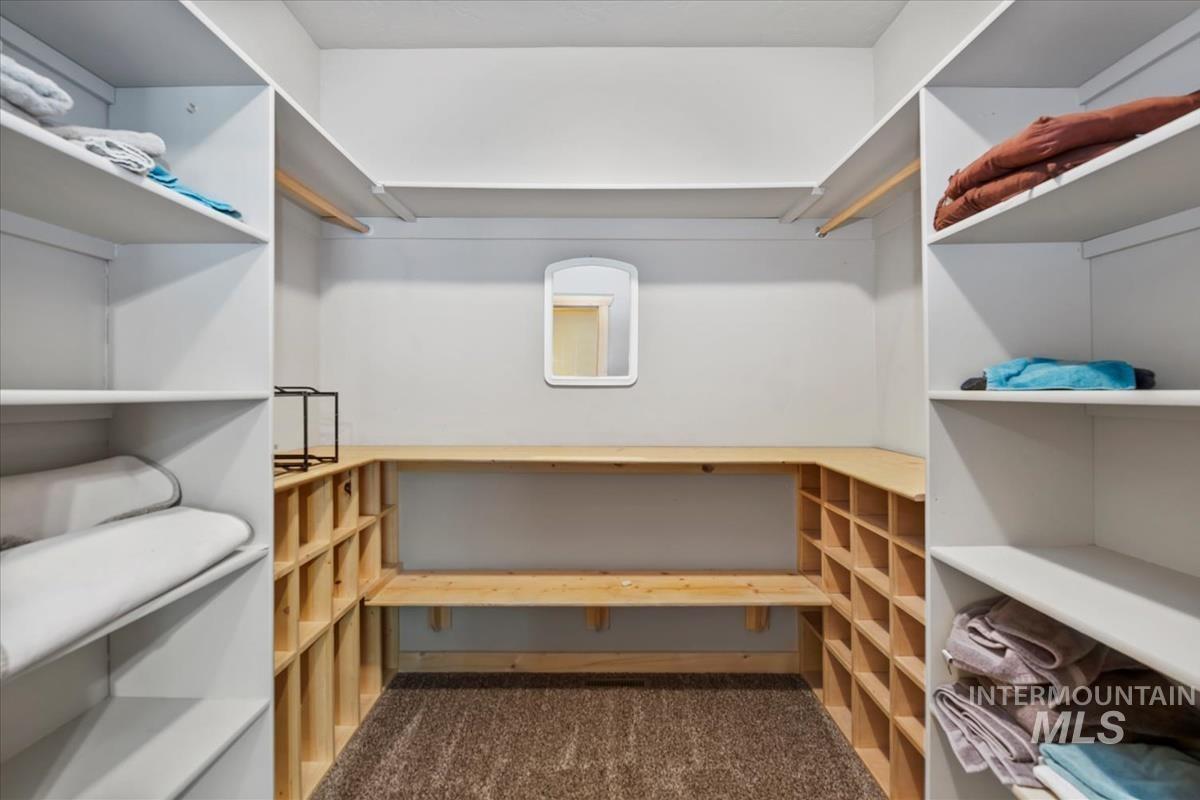 28 Elk Run Drive, Garden Valley, Idaho 83622, 3 Bedrooms, 4 Bathrooms, Residential For Sale, Price $1,100,000, 98979590