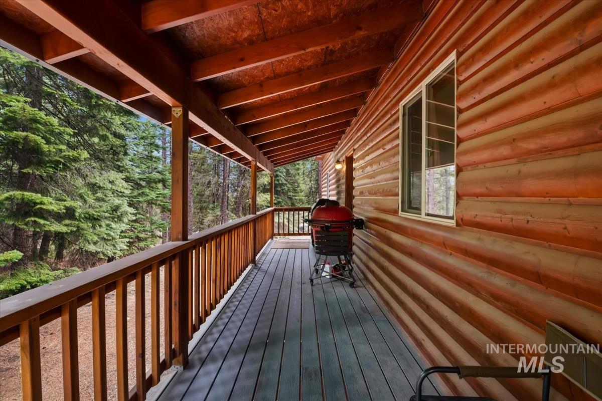 28 Elk Run Drive, Garden Valley, Idaho 83622, 3 Bedrooms, 4 Bathrooms, Residential For Sale, Price $1,100,000, 98979590