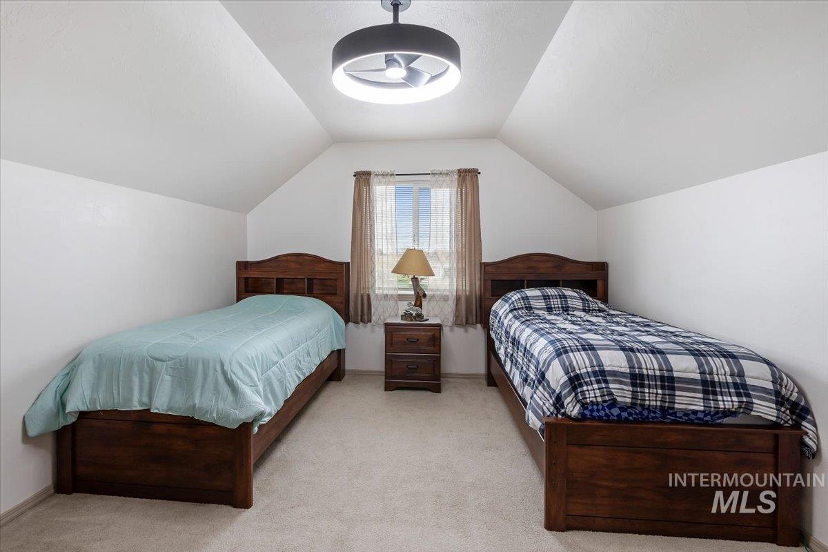 581 Creekside Way, Twin Falls, Idaho 83301, 3 Bedrooms, 2.5 Bathrooms, Residential For Sale, Price $395,000, 98979591