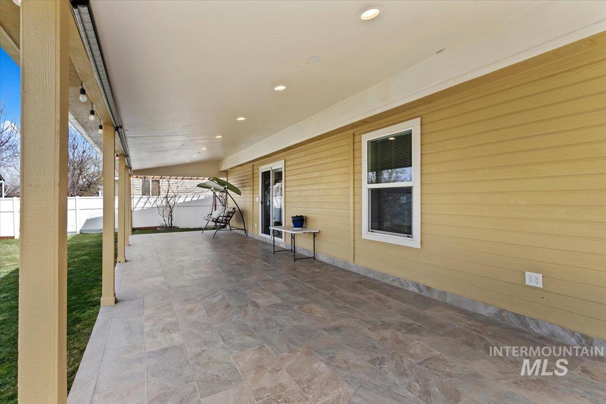 581 Creekside Way, Twin Falls, Idaho 83301, 3 Bedrooms, 2.5 Bathrooms, Residential For Sale, Price $395,000, 98979591