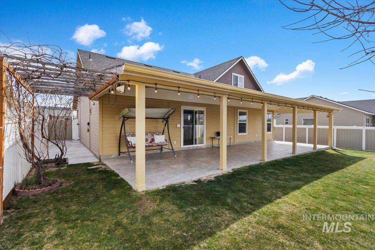 581 Creekside Way, Twin Falls, Idaho 83301, 3 Bedrooms, 2.5 Bathrooms, Residential For Sale, Price $395,000, 98979591