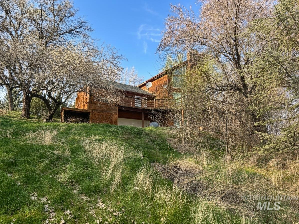 4454 North 1325 East, Buhl, Idaho 83316, 3 Bedrooms, 3 Bathrooms, Residential For Sale, Price $694,900, 98979593