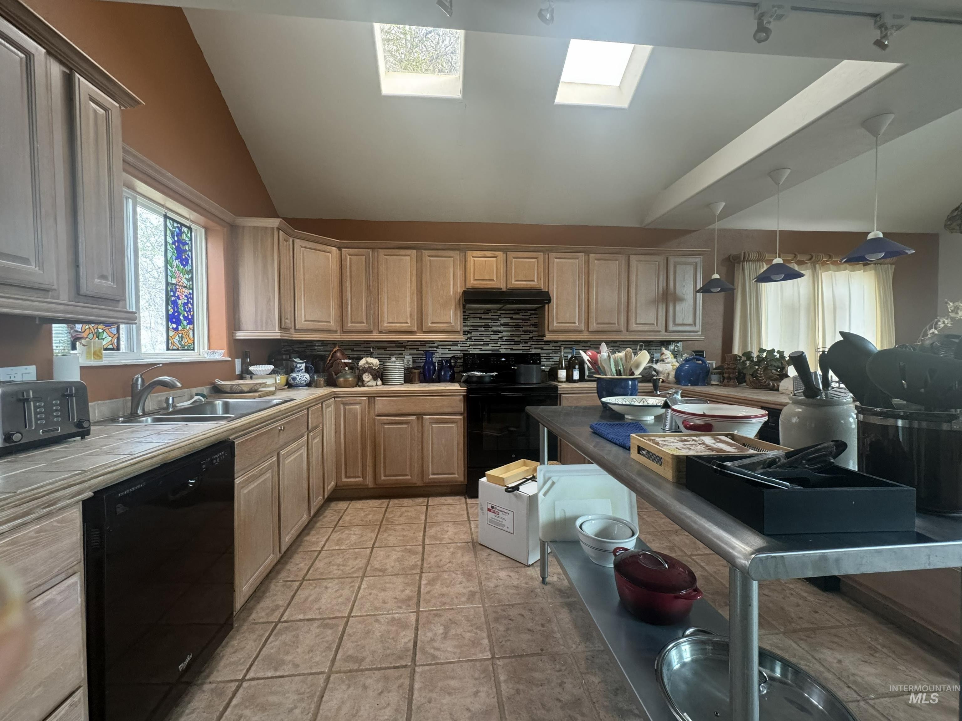 4454 North 1325 East, Buhl, Idaho 83316, 3 Bedrooms, 3 Bathrooms, Residential For Sale, Price $694,900, 98979593