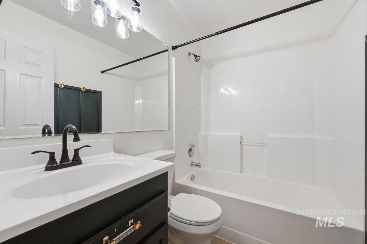 4801 W Buffalo Grass Ave, Caldwell, Idaho 83607, 3 Bedrooms, 2 Bathrooms, Residential For Sale, Price $339,000, 98979596