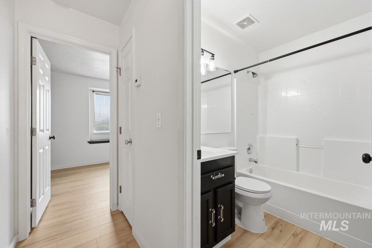 4801 W Buffalo Grass Ave, Caldwell, Idaho 83607, 3 Bedrooms, 2 Bathrooms, Residential For Sale, Price $339,000, 98979596