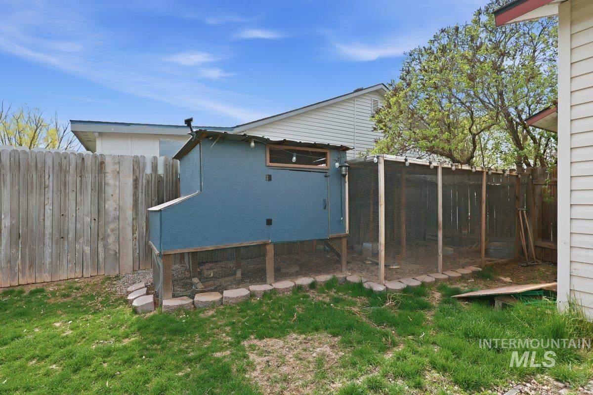 4801 W Buffalo Grass Ave, Caldwell, Idaho 83607, 3 Bedrooms, 2 Bathrooms, Residential For Sale, Price $339,000, 98979596