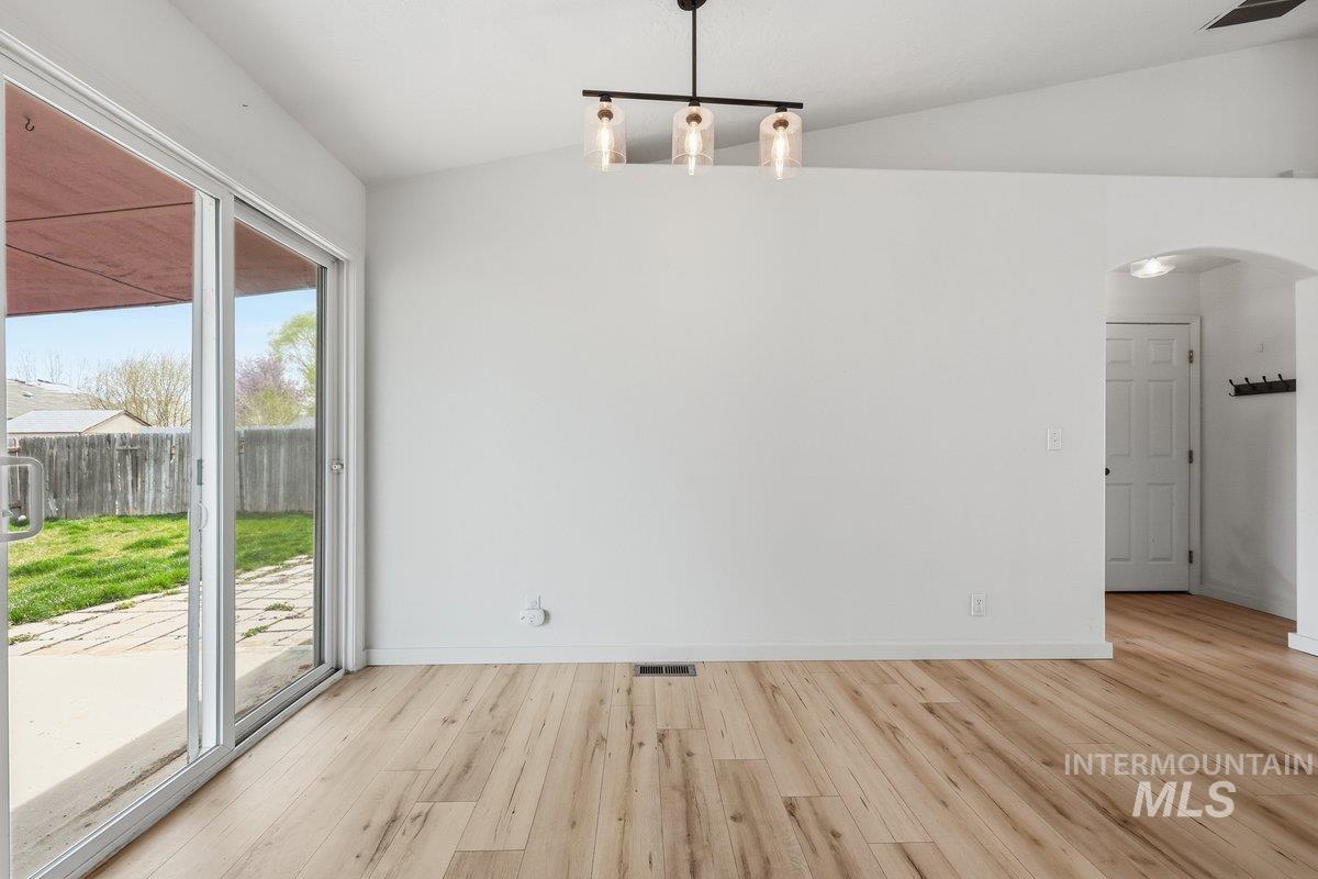 4801 W Buffalo Grass Ave, Caldwell, Idaho 83607, 3 Bedrooms, 2 Bathrooms, Residential For Sale, Price $339,000, 98979596