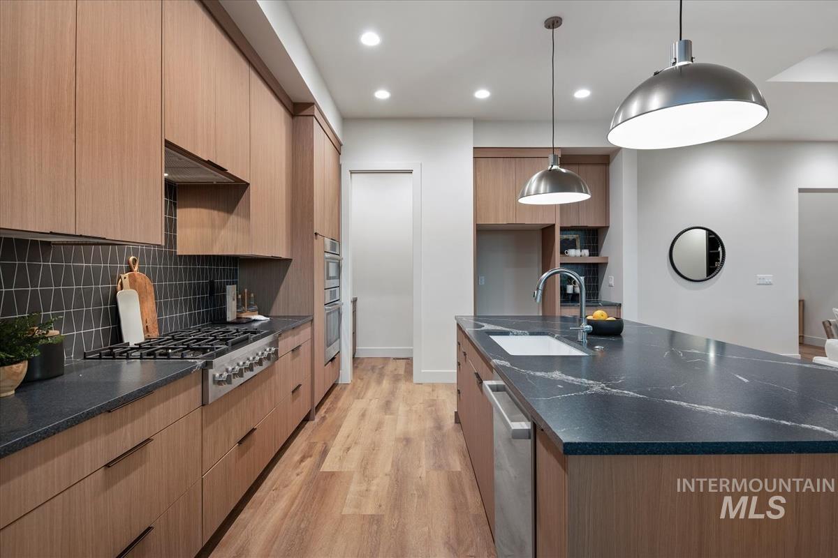 7290 W Bed Mill St, Eagle, Idaho 83616, 3 Bedrooms, 2.5 Bathrooms, Residential For Sale, Price $999,900, 98979598