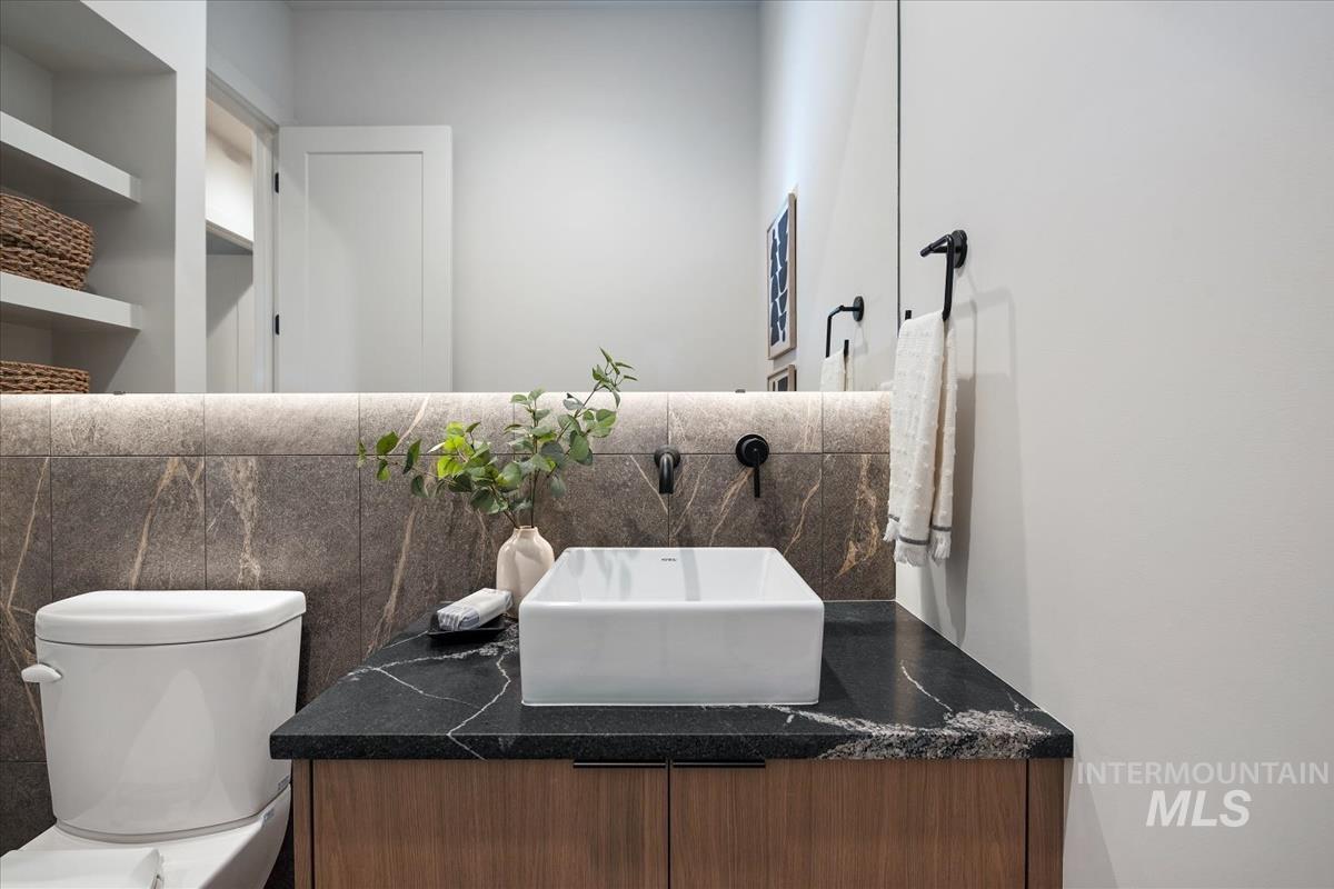 7290 W Bed Mill St, Eagle, Idaho 83616, 3 Bedrooms, 2.5 Bathrooms, Residential For Sale, Price $999,900, 98979598