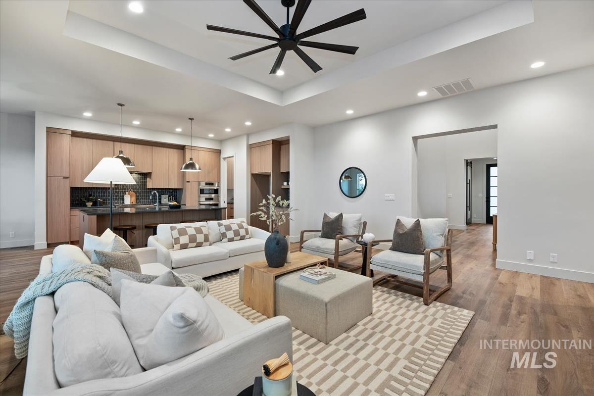 7290 W Bed Mill St, Eagle, Idaho 83616, 3 Bedrooms, 2.5 Bathrooms, Residential For Sale, Price $999,900, 98979598