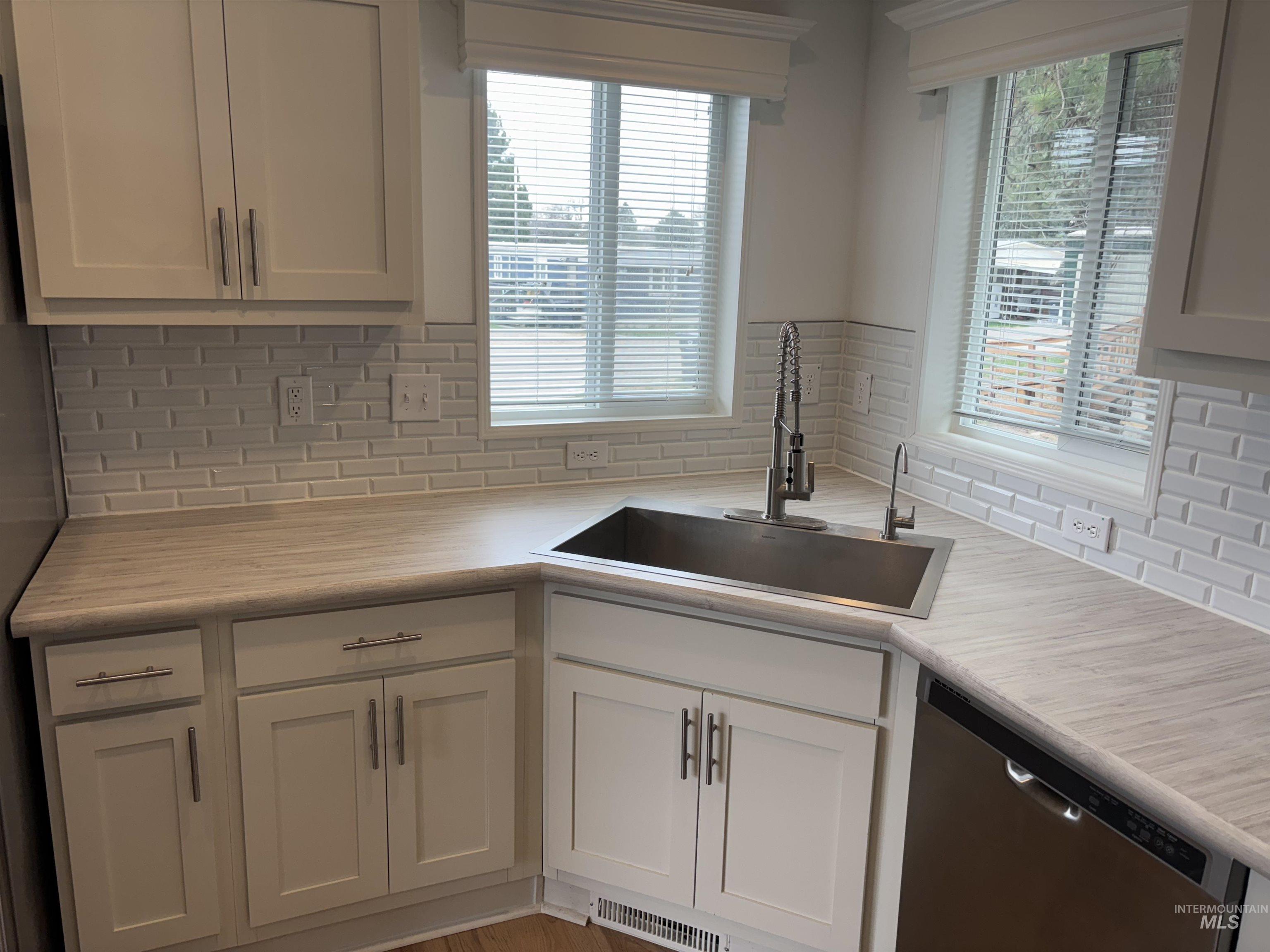 1220 N 4th #22.5, Parma, Idaho 83660, 2 Bedrooms, 1 Bathroom, Residential For Sale, Price $135,000,MLS 98979600