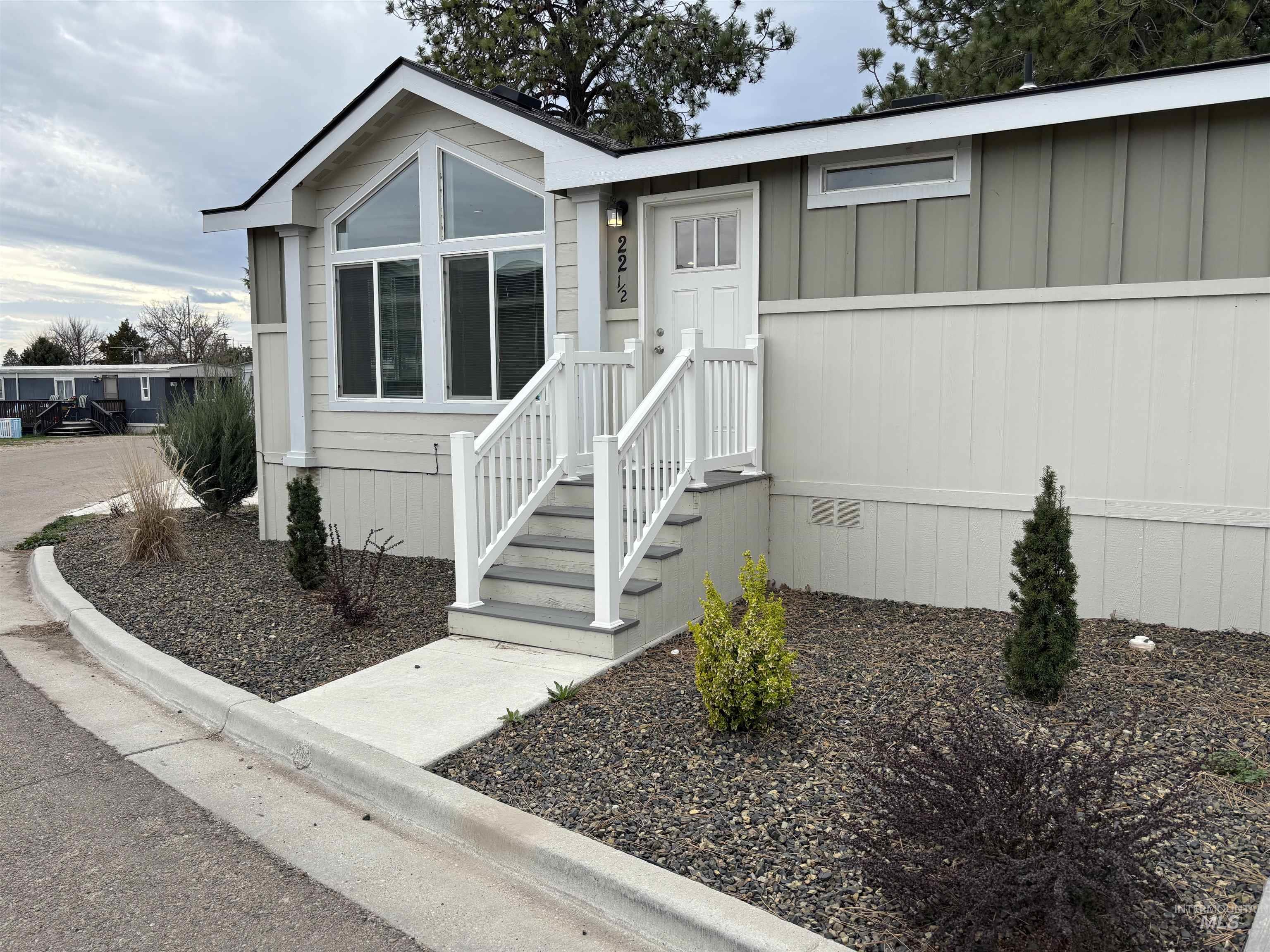 1220 N 4th #22.5, Parma, Idaho 83660, 2 Bedrooms, 1 Bathroom, Residential For Sale, Price $135,000,MLS 98979600