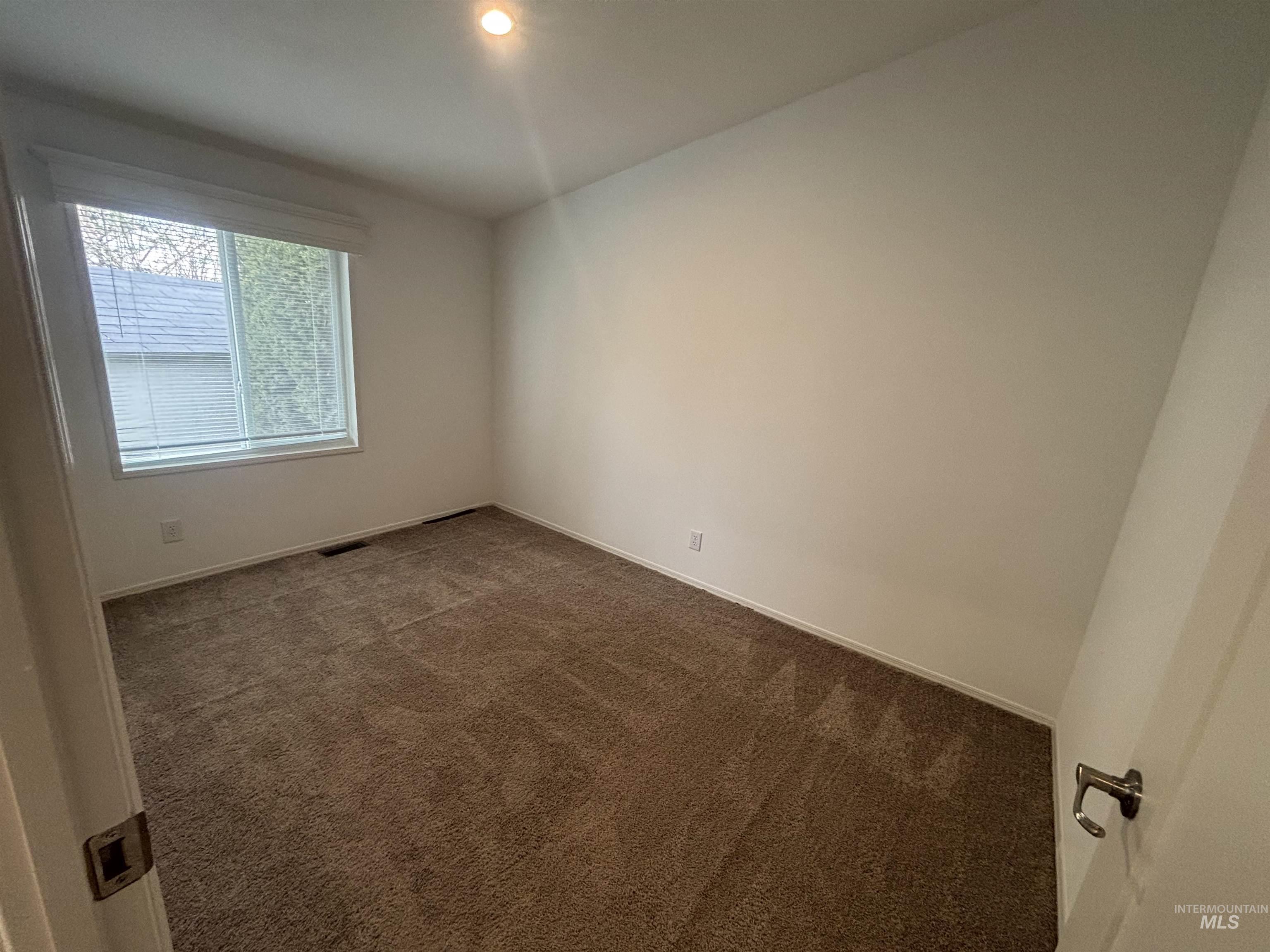 1220 N 4th #22.5, Parma, Idaho 83660, 2 Bedrooms, 1 Bathroom, Residential For Sale, Price $135,000,MLS 98979600