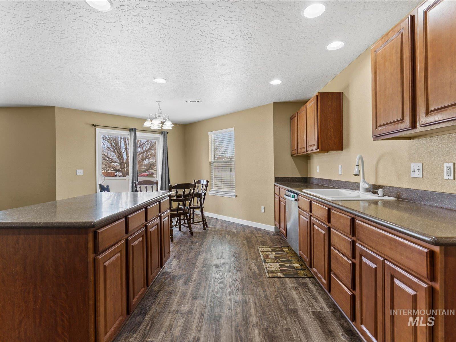 190 W Tehuti Ct., Kuna, Idaho 83634, 4 Bedrooms, 2.5 Bathrooms, Residential For Sale, Price $489,000, 98979601