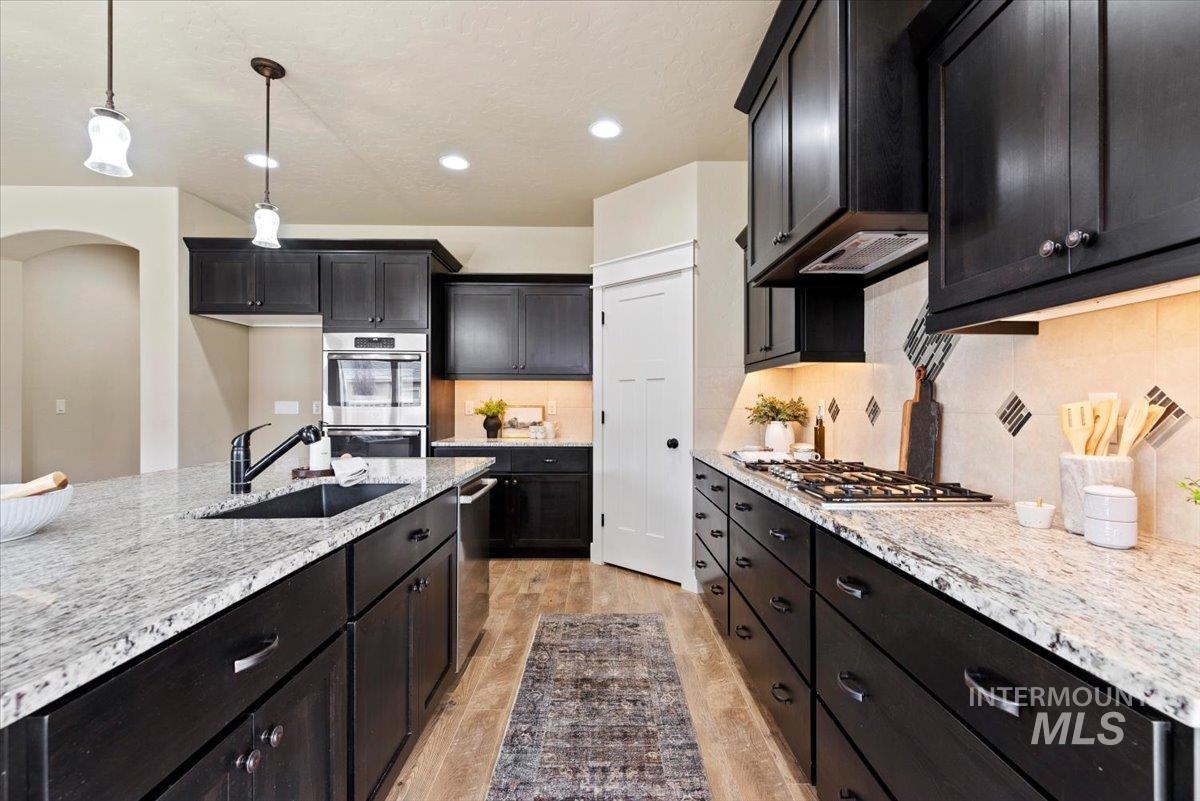 11705 W Bubblingcreek Ct, Star, Idaho 83669, 4 Bedrooms, 3 Bathrooms, Residential For Sale, Price $619,000, 98979604