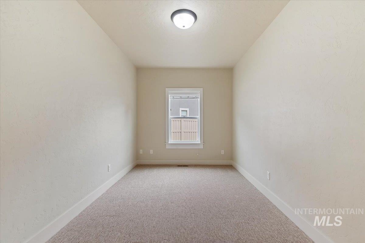 11705 W Bubblingcreek Ct, Star, Idaho 83669, 4 Bedrooms, 3 Bathrooms, Residential For Sale, Price $619,000, 98979604