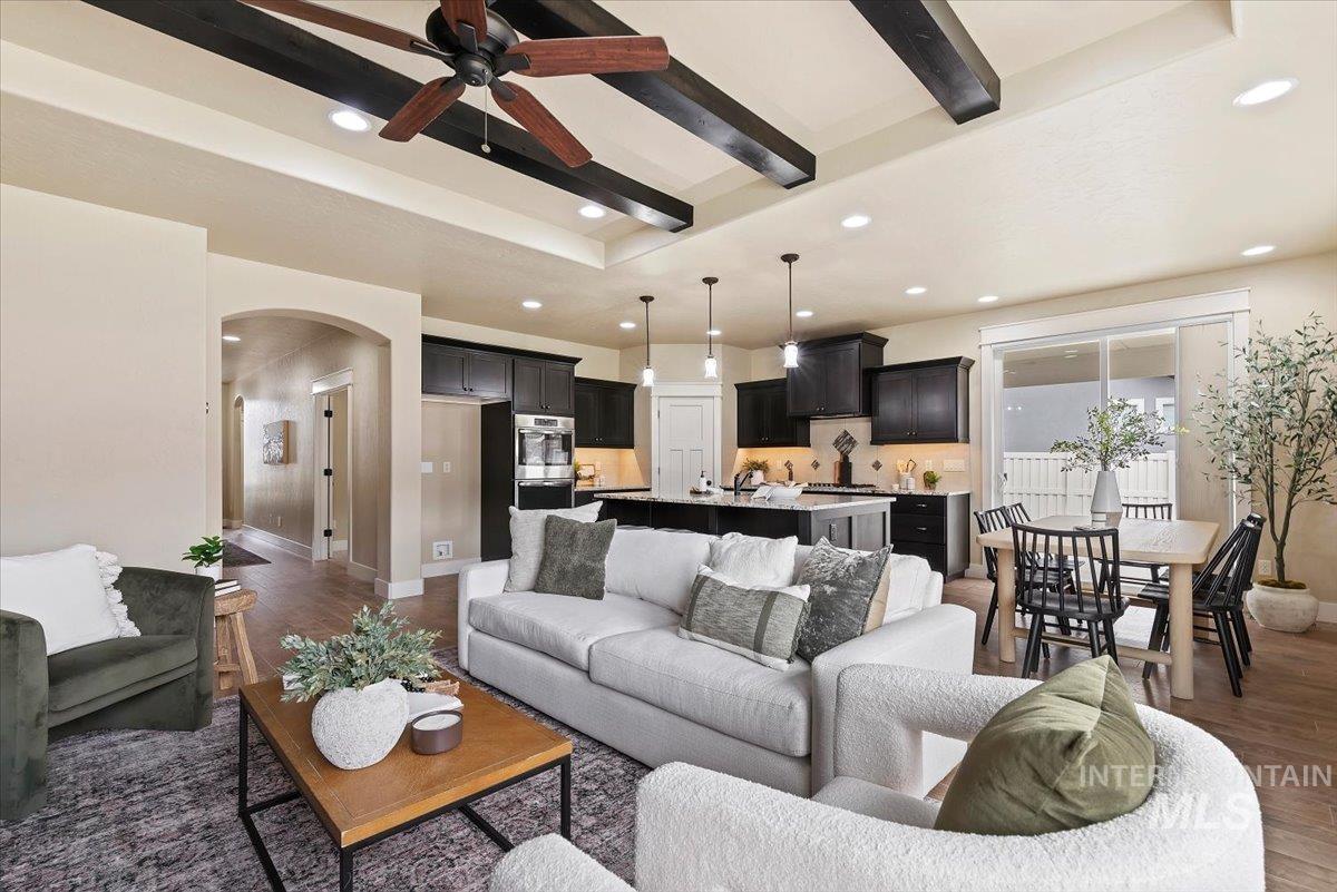 11705 W Bubblingcreek Ct, Star, Idaho 83669, 4 Bedrooms, 3 Bathrooms, Residential For Sale, Price $619,000, 98979604