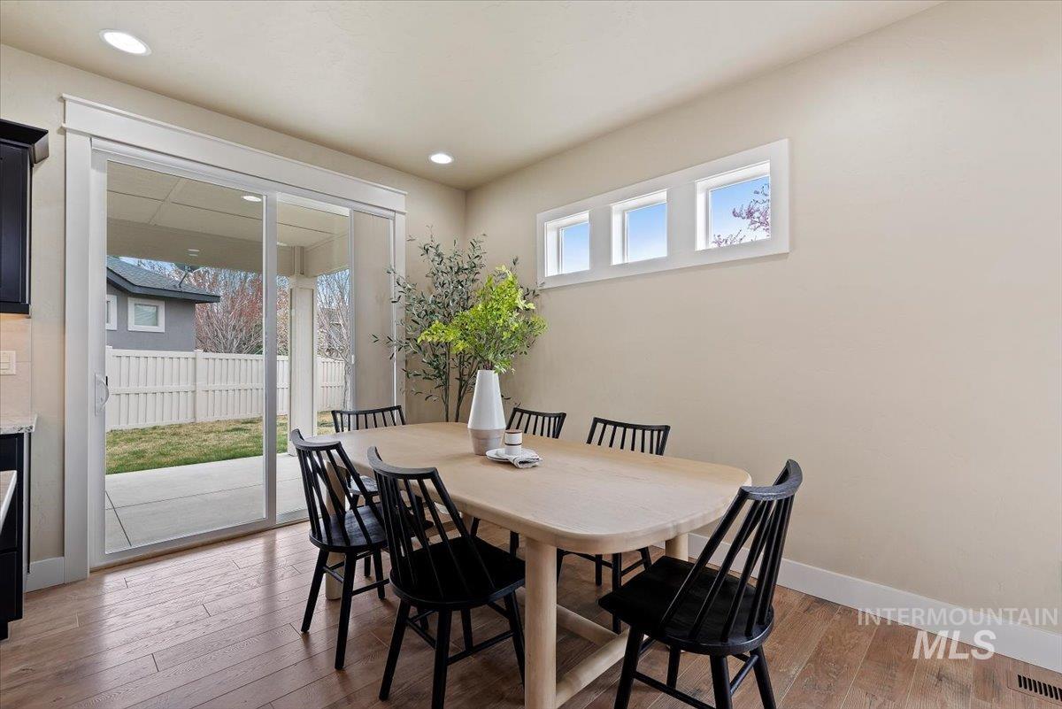 11705 W Bubblingcreek Ct, Star, Idaho 83669, 4 Bedrooms, 3 Bathrooms, Residential For Sale, Price $619,000, 98979604