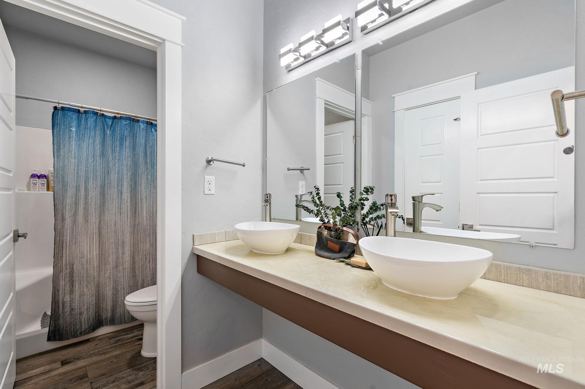 10606 W Cruser, Boise, Idaho 83709, 4 Bedrooms, 3 Bathrooms, Residential For Sale, Price $775,000, 98979605