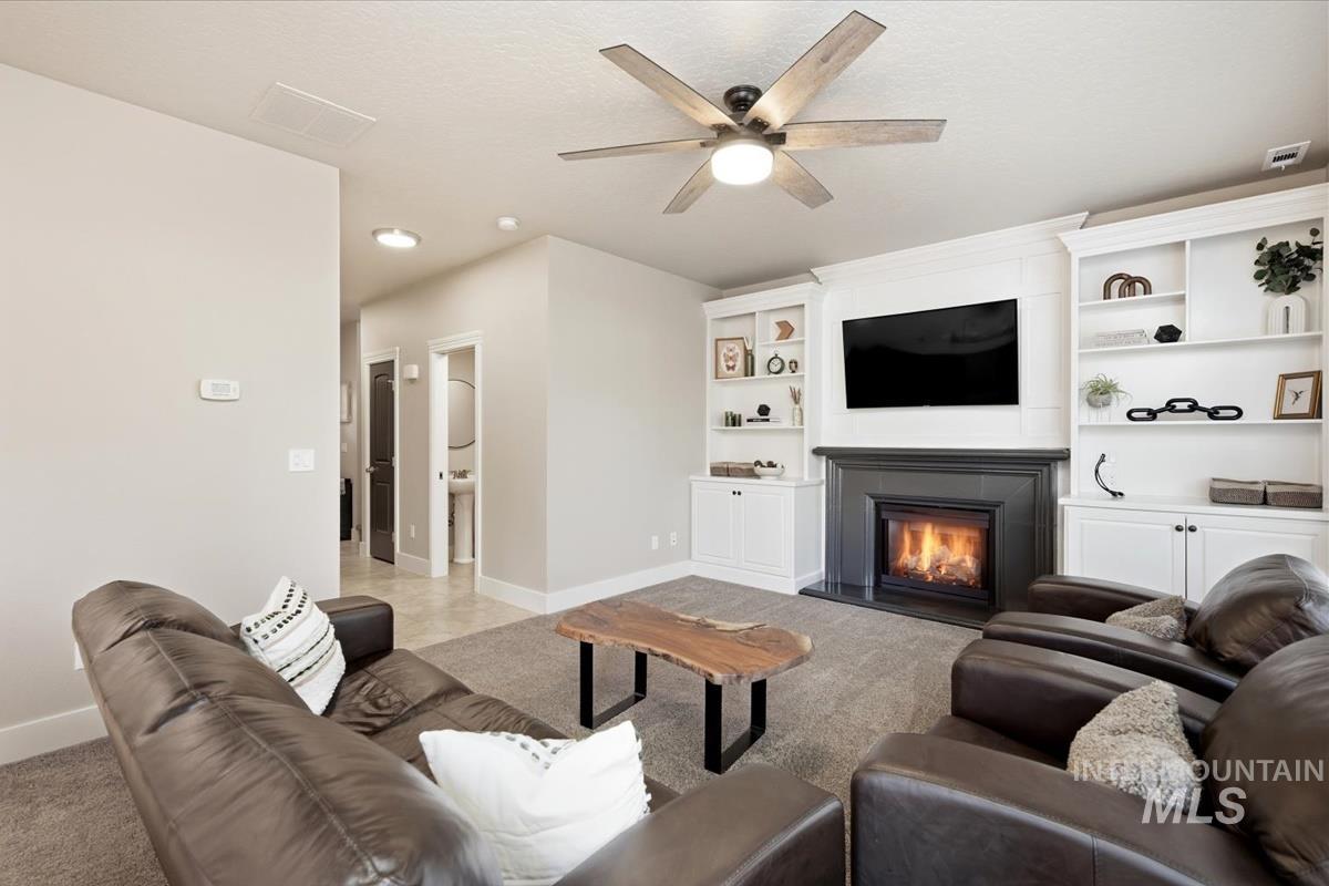 1648 E Sagemoor Dr, Meridian, Idaho 83642, 3 Bedrooms, 2.5 Bathrooms, Residential For Sale, Price $479,000, 98979607