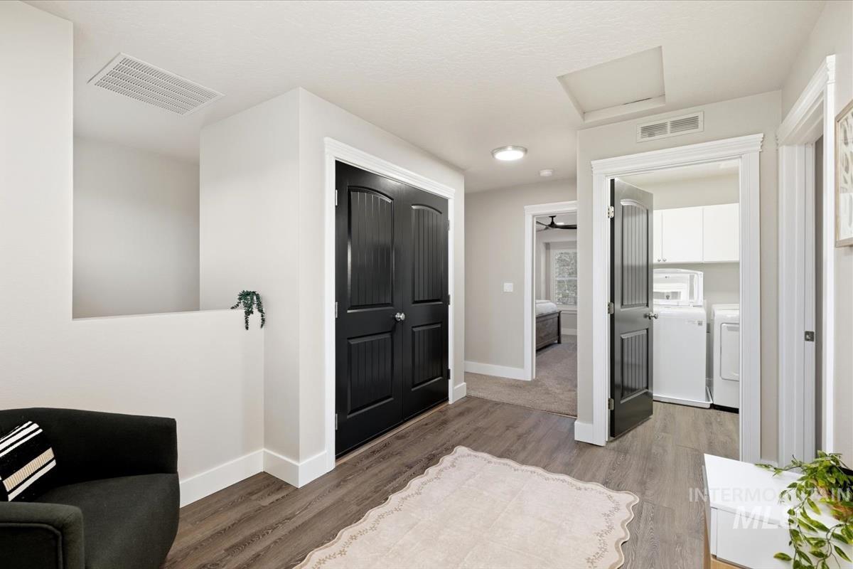 1648 E Sagemoor Dr, Meridian, Idaho 83642, 3 Bedrooms, 2.5 Bathrooms, Residential For Sale, Price $479,000, 98979607