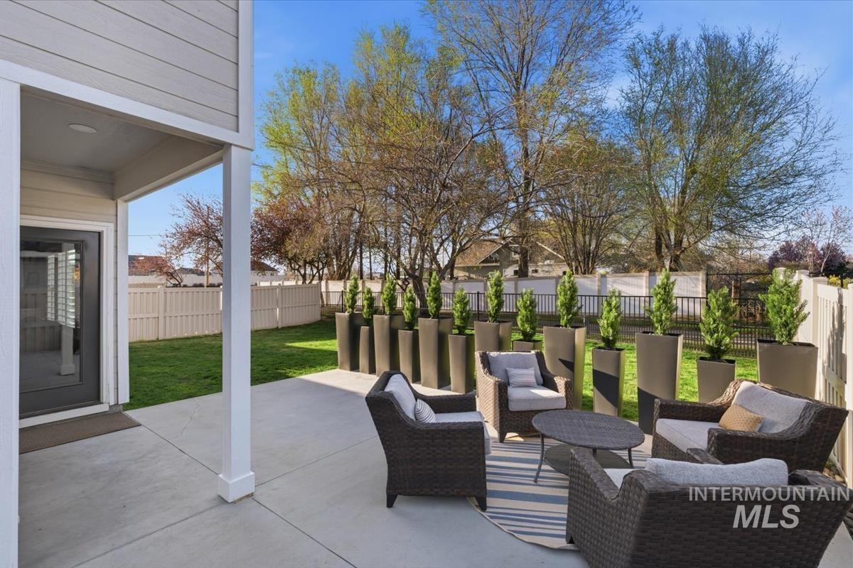 1648 E Sagemoor Dr, Meridian, Idaho 83642, 3 Bedrooms, 2.5 Bathrooms, Residential For Sale, Price $479,000, 98979607