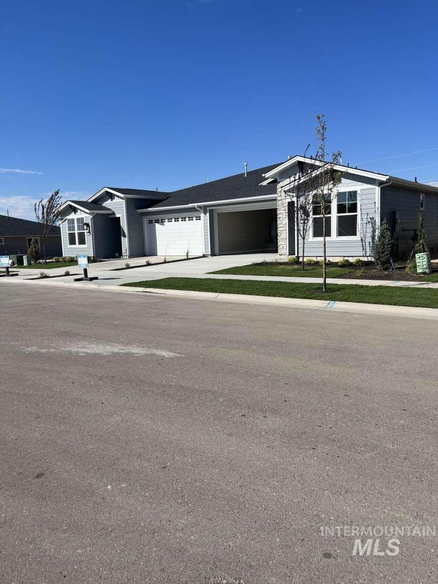 12087 S Integrity, Kuna, Idaho 83634, 2 Bedrooms, 2.5 Bathrooms, Residential For Sale, Price $539,900, 98979608