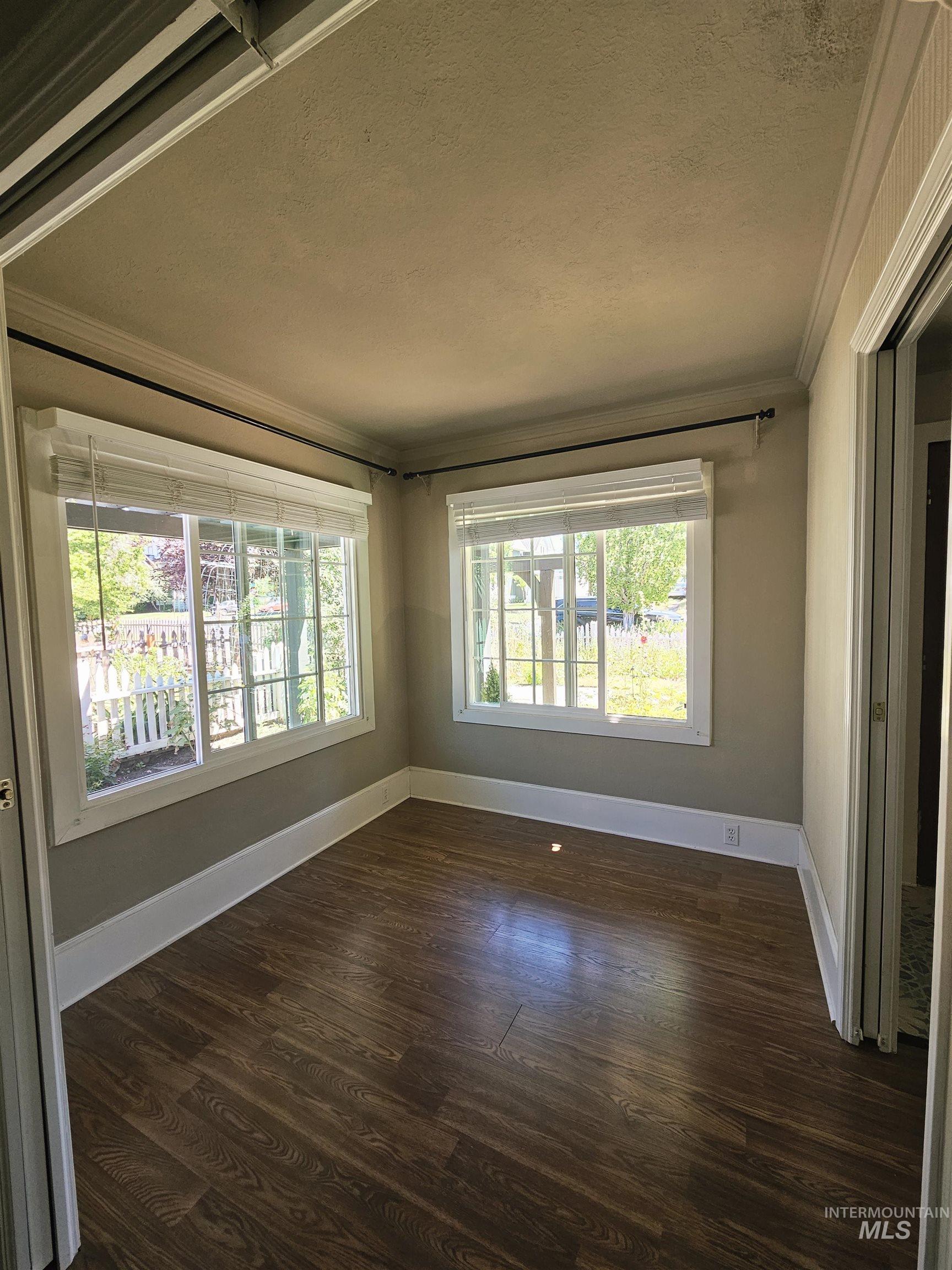 712 3rd st, Lewiston, Idaho 83501, 5 Bedrooms, 2 Bathrooms, Residential For Sale, Price $479,000,MLS 98979609